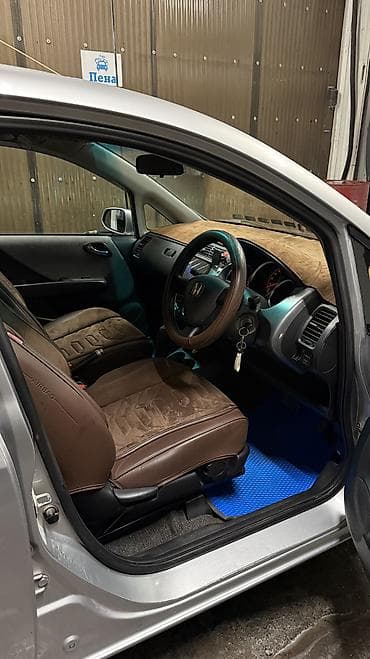 magi: Honda Fit: 2003 г., 1.3 л, Автомат, Бензин, Хэтчбэк — 7