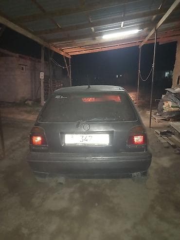 Volkswagen Golf: 1992 г., 1.8 л, Ручные, Бензин, Хэтчбэк