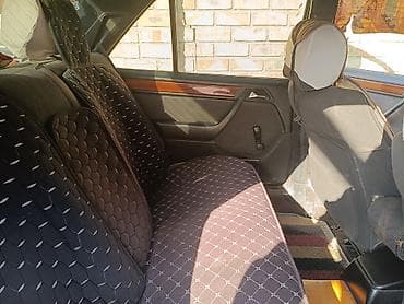 кигант мерс: Mercedes-Benz E-Class: 1995 г., 2 л, Механика, Бензин, Седан — 10