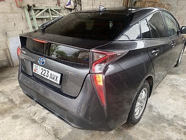 prius prime: Toyota Prius: 2017 г., 1.8 л, Вариатор, Гибрид, Универсал — 2