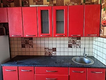 стол под телевизор: Кухонный гарнитур, Б/у, цвет - Красный, Самовывоз — 3