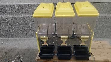 сенсорный плитка: Трёхсекционный диспенсер для охлаждённых напитков с мешалками. - 3 — 1