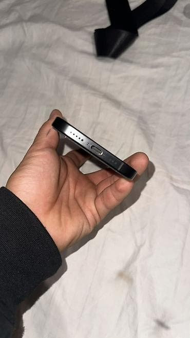 note 15: IPhone 16 Pro, 256 ГБ, цвет чёрный - Экран: OLED динамический 120 — 8