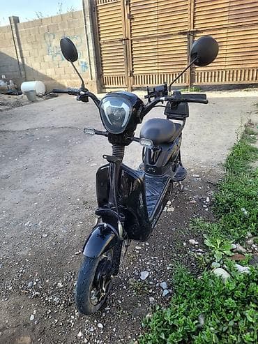 скутер ондоо: Скутер түрү 450 куб. см, Электро, Колдонулган — 3