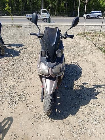 скутер 50: Скутер (бензиновый), городского класса. Характеристики и оснащение: - — 1