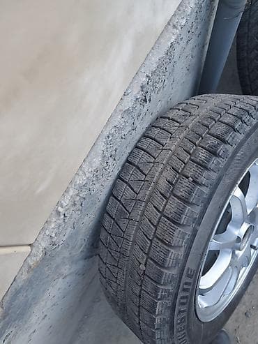 10 00r20: Колеса в сборе 185 / 60 / R 15, Всесезонная, Б/у, Комплект, Легковые, Литые, отверстий - 4 — 4