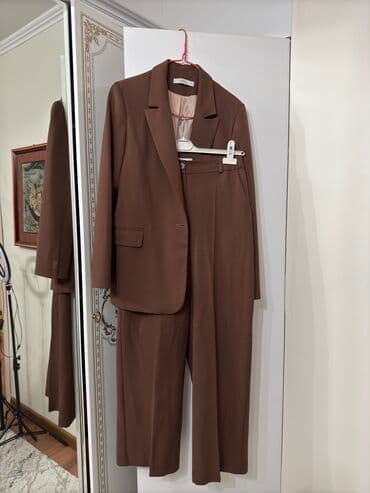 Брючный костюм, Прямые, Пиджак, Made in KG, Полиэстер, Осень-весна