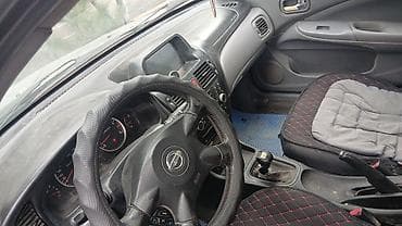 Nissan Almera: 2003 г., 1.5 л, Ручные, Бензин, Хэтчбэк