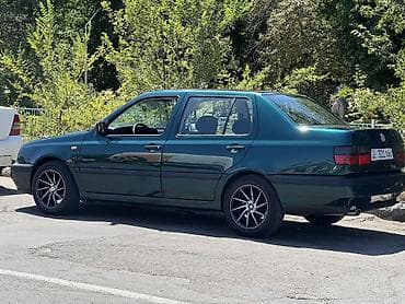 Volkswagen Vento: 1996 г., Механика, Седан — 1
