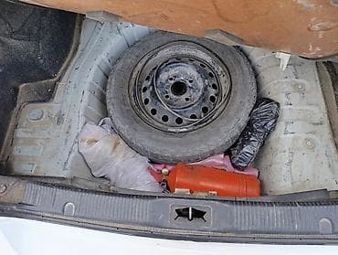 b class: Nissan Almera Classic: 2008 г., 1.6 л, Механика, Бензин, Седан — 7