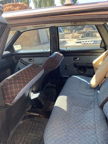 ауди 100 чаек: Audi 100: 1989 г., 2.3 л, Механика, Бензин — 5