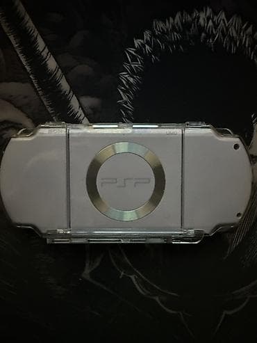 xbox 3: Sony PSP-2000 (Slim & Lite), белая, с прозрачным защитным кейсом — 2