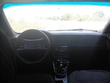 aуди 80: Audi 80: 1993 г., 2 л, Механика, Бензин, Седан — 5