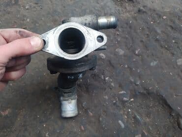 инжектор авто: Mazda MPV 2.5 корпус термостата, Мазда МПВ 2.5 корпус термостата Тип — 3