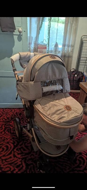 лабубу купить: Коляска, Другой бренд, цвет - Коричневый, Б/у, Самовывоз — 1