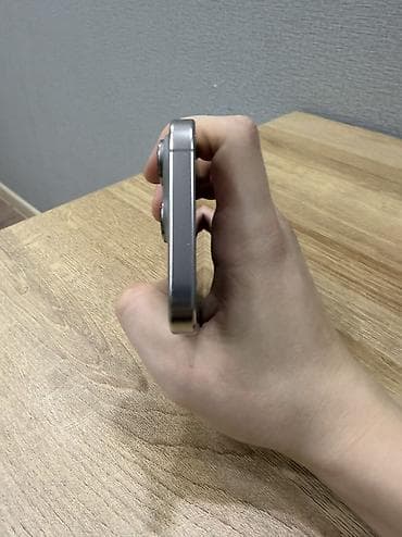 poco 7pro: IPhone 16 Pro, Б/у, 128 ГБ, White Titanium, Зарядное устройство, Чехол, 88 % — 7