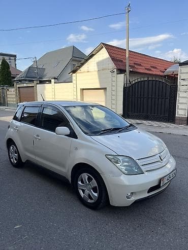 Toyota Ist: 2003 г., 1.5 л, Автомат, Бензин, Хэтчбэк at lalafo.kg Toyota Ist: 2003 г., 1.5 л, Автомат, Бензин, Хэтчбэк