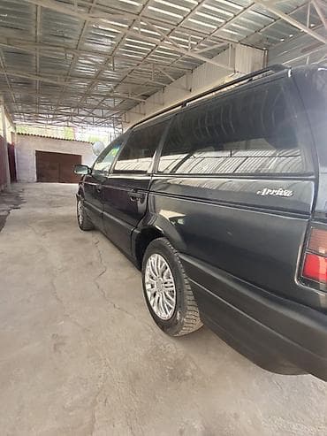 эвакуаторы кара кол: Volkswagen Passat Variant: 1993 г., 1.8 л, Ручные, Бензин, Универсал — 4