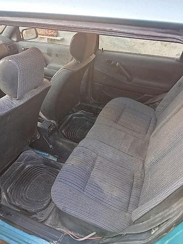 x5 2020: Volkswagen Passat Variant: 1993 г., Универсал — 7