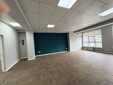 Коммерческая недвижимость: Светлое офисное помещение 47 м2, open-space. -Токтогула — 2