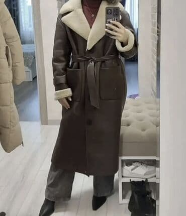 Эркектер кийими: Длинная женская дублёнка-халат из тёмно‑коричневой кожи с — 3