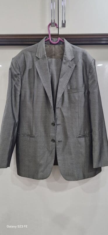 клеточные штаны: 1)Мужские джинсы TUCANO (две пары на изображении): - Классические — 7