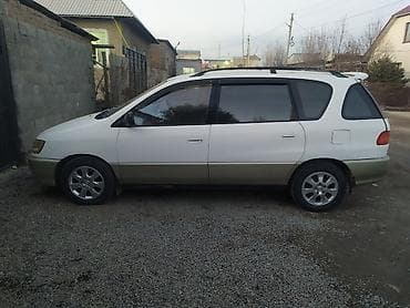 Toyota Ipsum: 1998 г., Автомат, Бензин, Минивэн