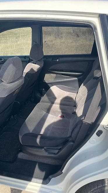 фары хонда сивик: Honda Stream: 2001 г., 1.7 л, Автомат, Бензин, Универсал — 4