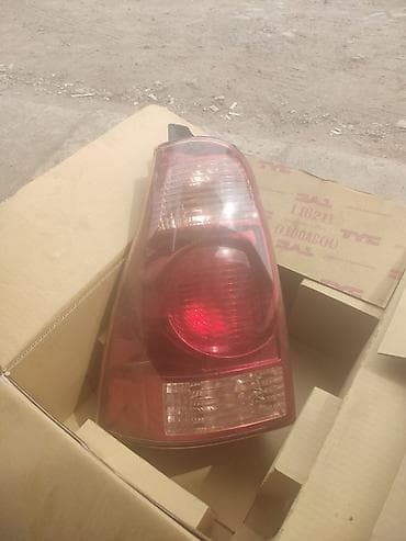 Задний левый стоп-сигнал Toyota 2002 г., Новый, Оригинал, Япония at lalafo.kg Задний левый стоп-сигнал Toyota 2002 г., Новый, Оригинал, Япония