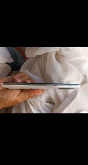 бокс для телефонов: Poco F3, 256 ГБ, 2 SIM — 3