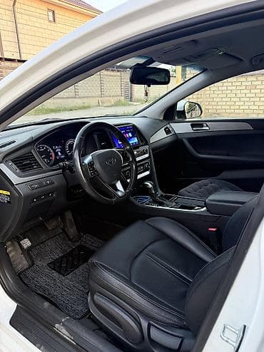купить уаз в рассрочку: Hyundai Sonata: 2018 г., 2 л, Автомат, Газ, Седан — 8