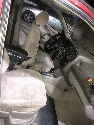 кабриолеты купить: Volkswagen Vento: 1992 г., 1.8 л, Автомат, Газ, Седан — 8