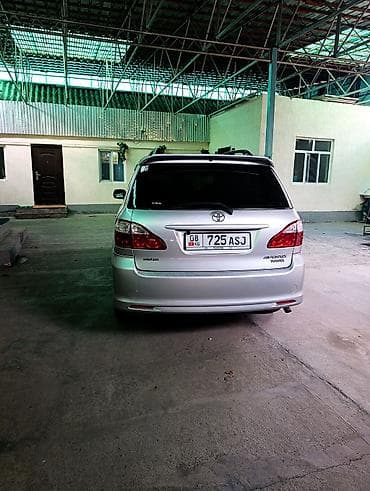 сира: Toyota Avensis Verso: 2006 г., Минивэн — 4
