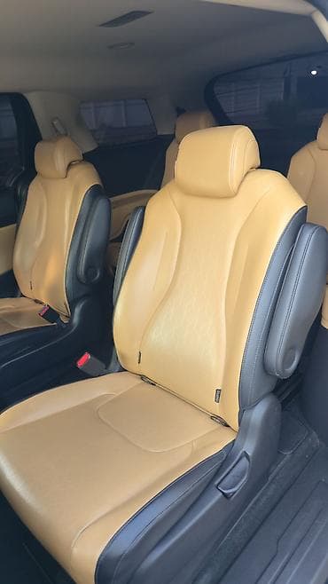Kia Carnival: 2021 г., 2.2 л, Автомат, Дизель, Минивэн — 10