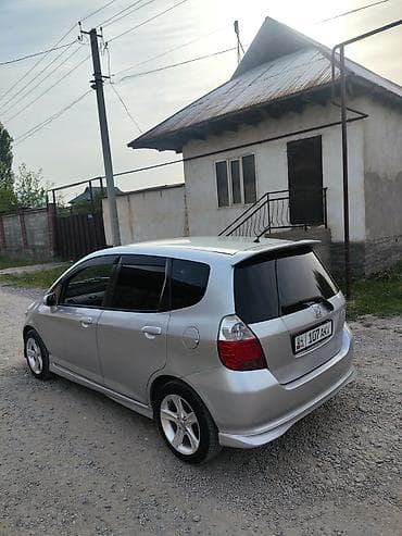 фит на аренду: Honda Fit: 2003 г., Автомат, Хэтчбэк — 4