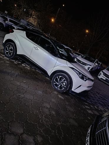 Транспорт: Toyota C-HR: 2019 г., Автомат, Бензин, Кроссовер — 1