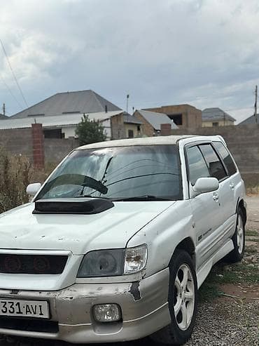 Subaru Forester: 2000 г., 2 л, Механика, Бензин, Универсал