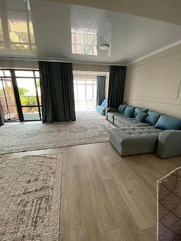 коттедж взморье: Сдаётся двух этажный коттедж на Иссык Куле при въезде в с.Корумду до — 6