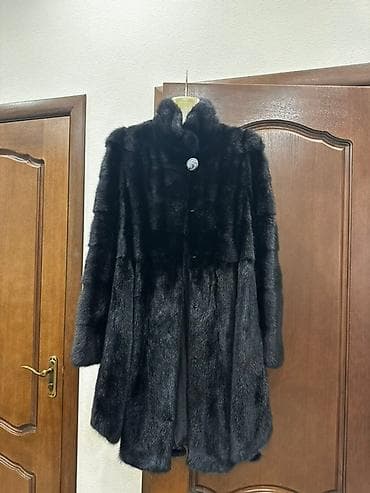 Личные вещи: Шуба из натурального меха (– норка), насыщенный чёрный цвет с лёгким — 2