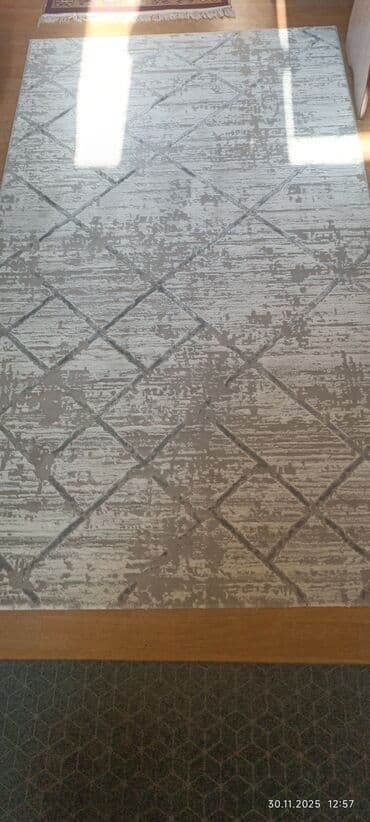 тканевый стеллаж: Ковер Б/у, Вискоза, Безналичная/наличная оплата — 1