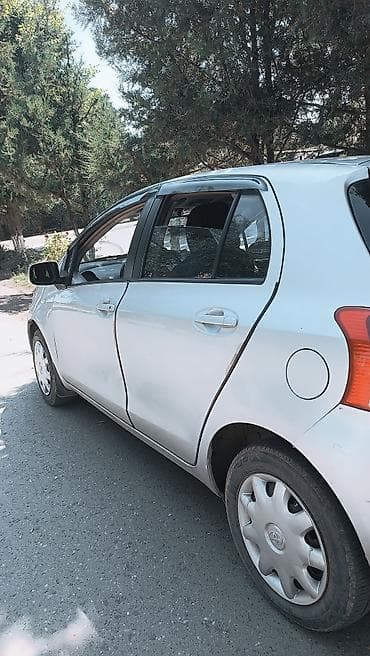 old man: Toyota Yaris: 2008 г., 1.3 л, Робот, Бензин, Хэтчбэк — 6
