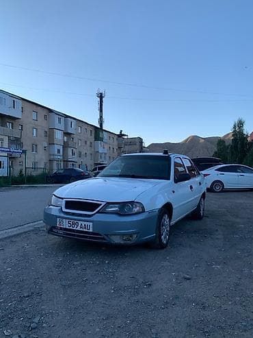 тез арада: Daewoo Nexia: 2010 г., 1.6 л, Кол менен иштөөчү, Бензин, Седан — 2