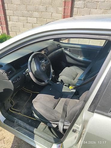 Toyota Corolla: 2005 г., Кол менен иштөөчү, Бензин, Хетчбек — 3