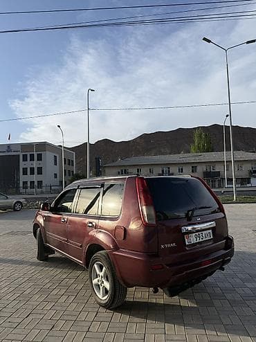 toyota hilux 2016: Nissan X-Trail: 2002 г., 2 л, Механика, Газ, Кроссовер — 7