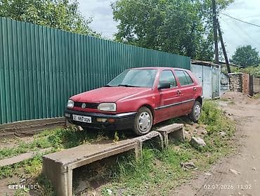 Продажа авто: Volkswagen Golf: 1995 г., 1.6 л, Механика, Бензин, Хэтчбэк — 3