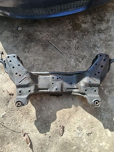 рулевая колонка опель: Передний подрамник Nissan, Б/у, Оригинал — 2