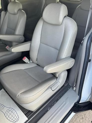 карниваль: Kia Carnival: 2019 г., 2.2 л, Автомат, Дизель, Минивэн — 6
