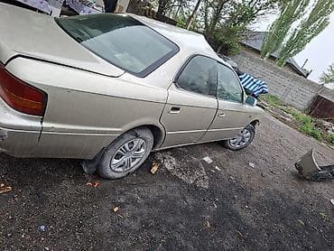 авто в такси: Toyota Vista: 1996 г., 1.8 л, Автомат, Бензин, Седан — 3