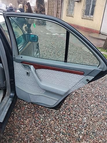 жаропрочное стекло: Mercedes-Benz C-Class: 1994 г., 2.2 л, Автомат, Бензин, Седан — 7