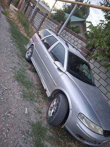Opel Vectra: 1999 г., 1.8 л, Кол менен иштөөчү, Бензин, Универсал — 1